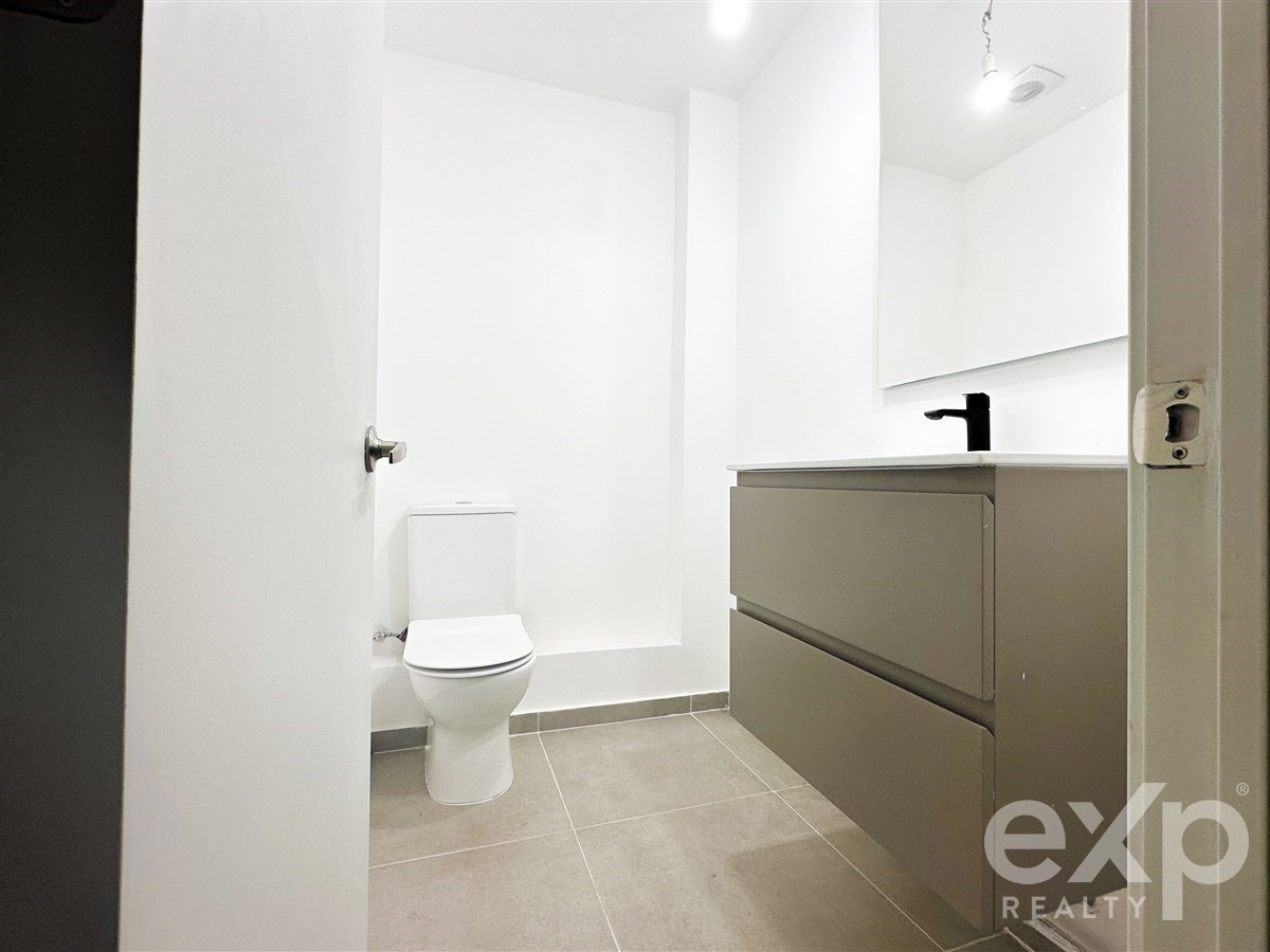 Local Comercial en alquiler en Las Condes, Av. Las Condes 7039