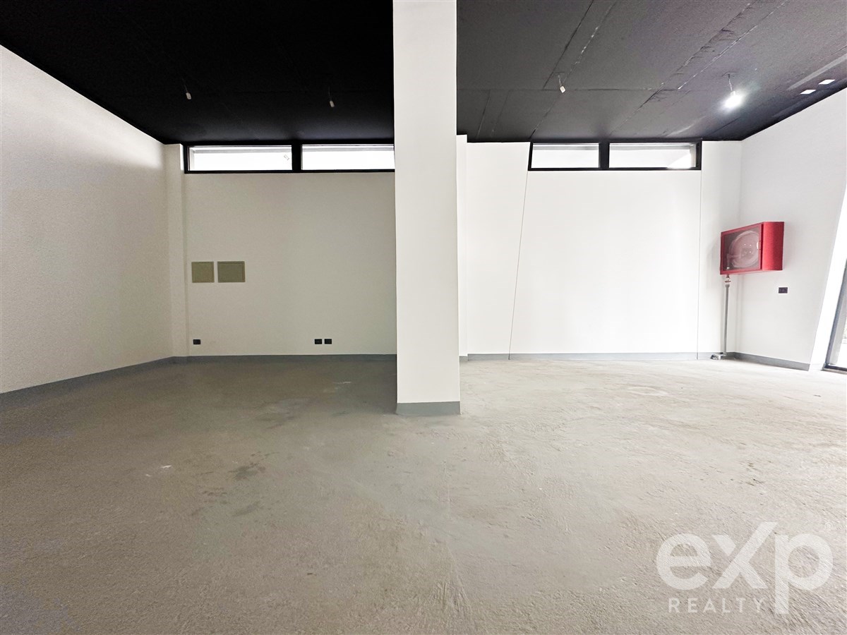 Local Comercial en alquiler en Las Condes, Av. Las Condes 7039