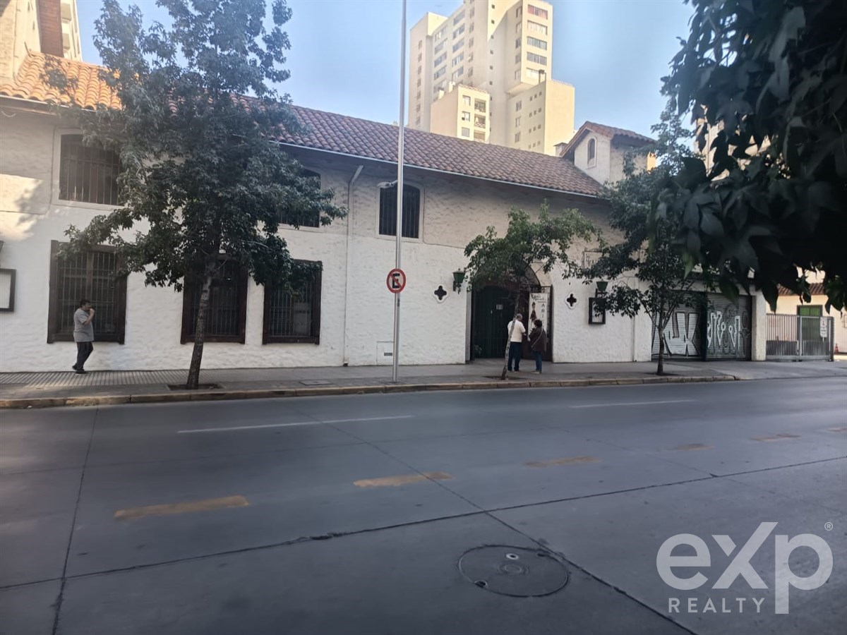 Departamento en venta en Santiago, Lira Nº570