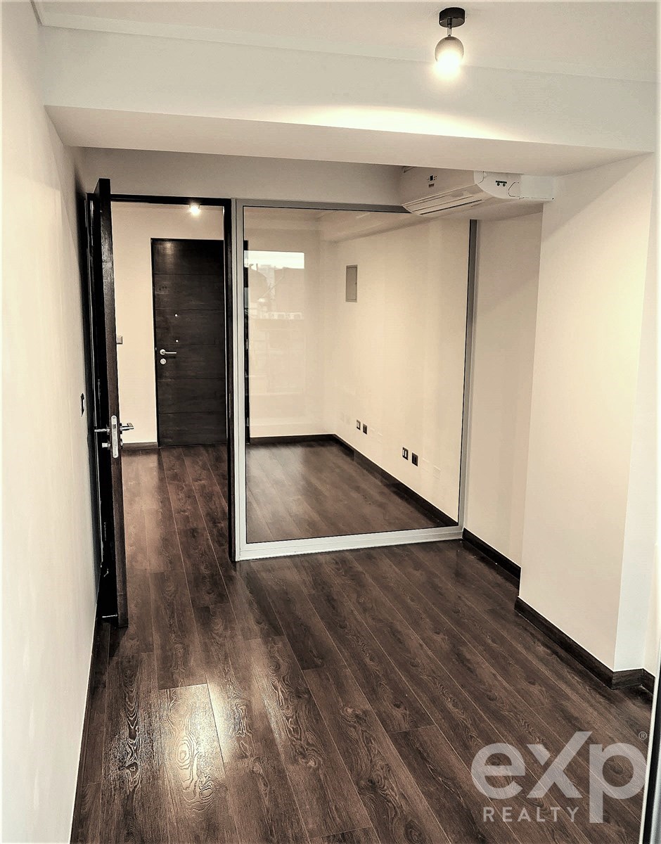 Oficina en venta en Providencia, Doctor Manuel Barros Borgoño 110