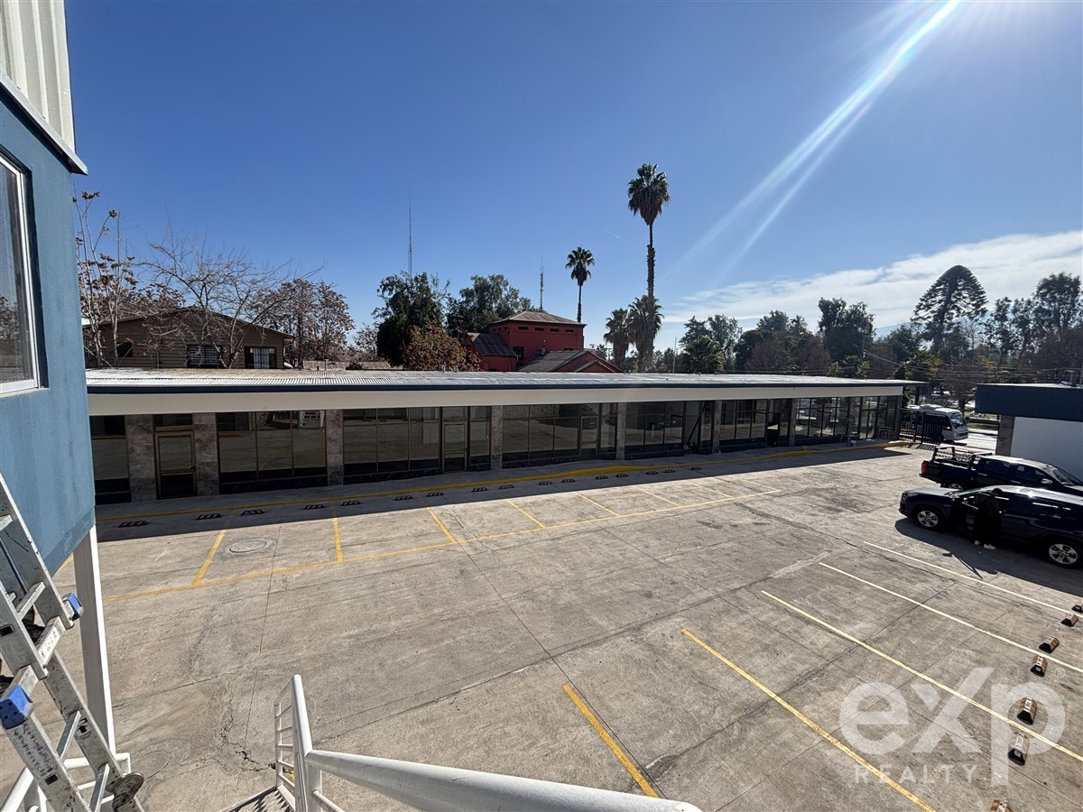 Local Comercial en alquiler en San Esteban, Avenida 26 de Diciembre 684