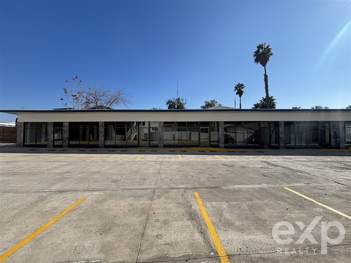 Local Comercial en alquiler en San Esteban, Avenida 26 de Diciembre 684