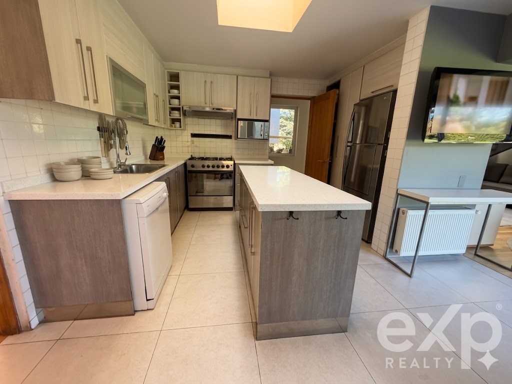 Casa en venta en Los Angeles, Camino Antuco km 3.3, Club de Golf Siete Rios