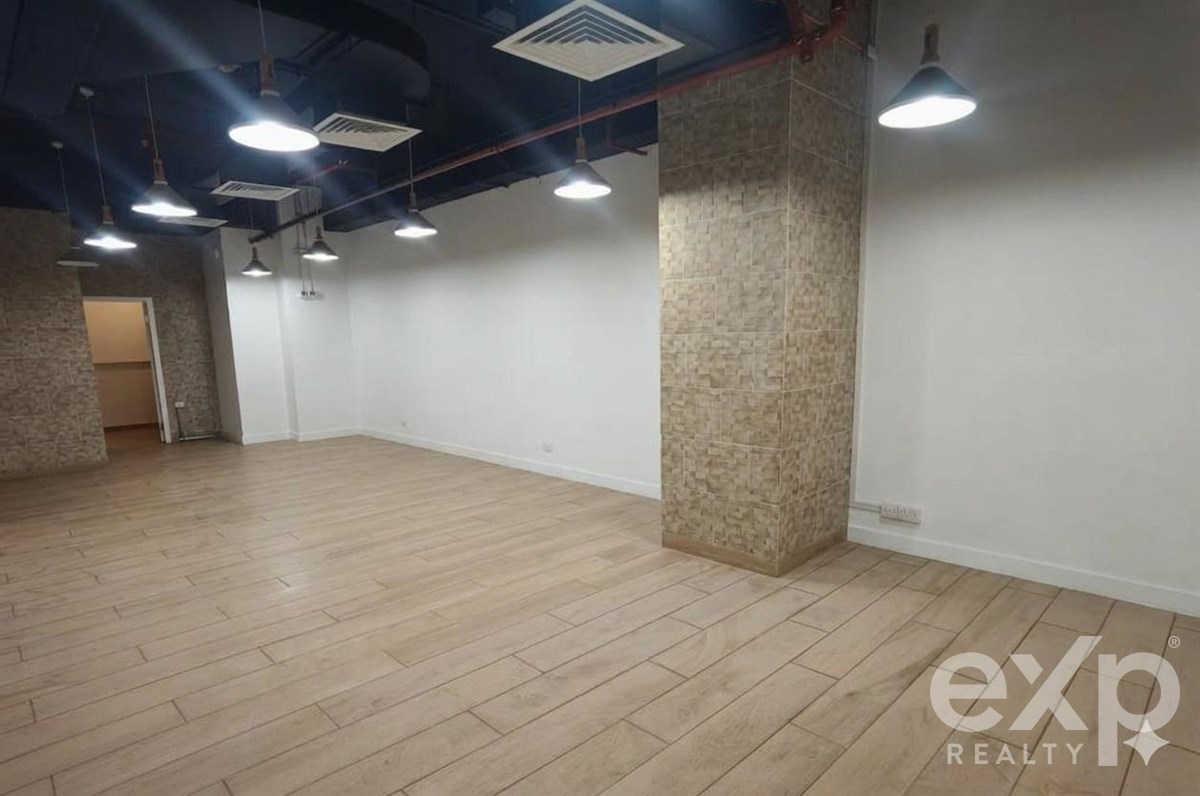 Local Comercial en alquiler en Las Condes, Los Militares 5953