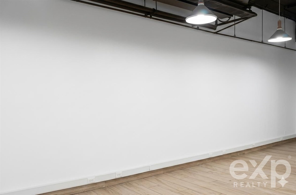 Local Comercial en alquiler en Las Condes, Los Militares 5953