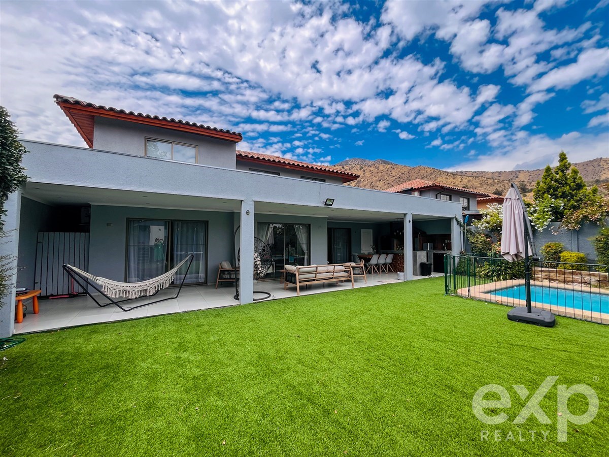 Casa en venta en Huechuraba, La Hacienda 1180