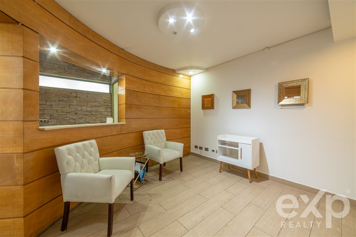 Oficina en venta en Providencia, Guardia Vieja 255