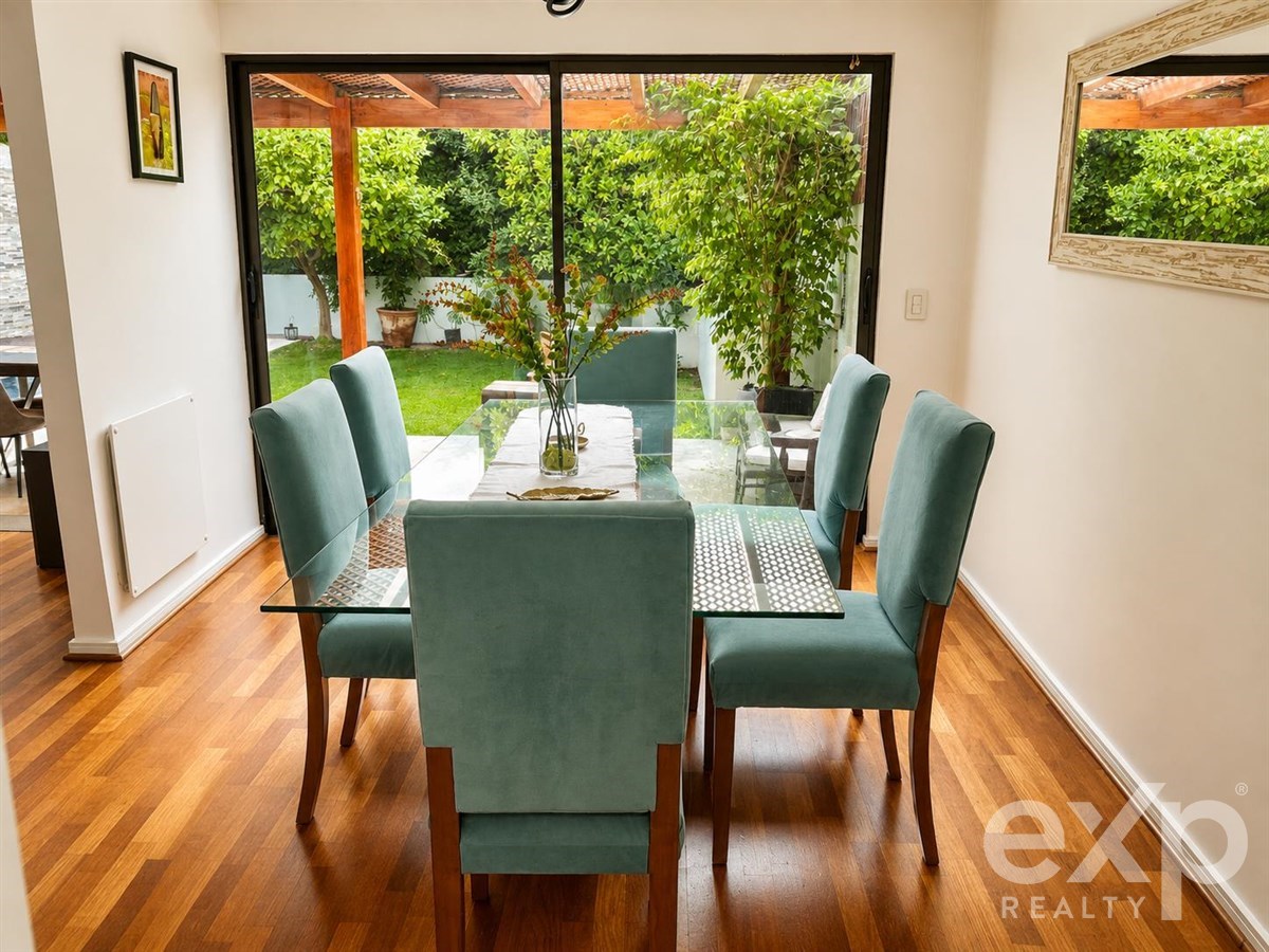 Casa en venta en Las Condes, Santa Sofia 12100