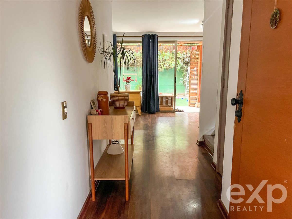 House for sale in Huechuraba, Santa Marta de Huechuraba 6950