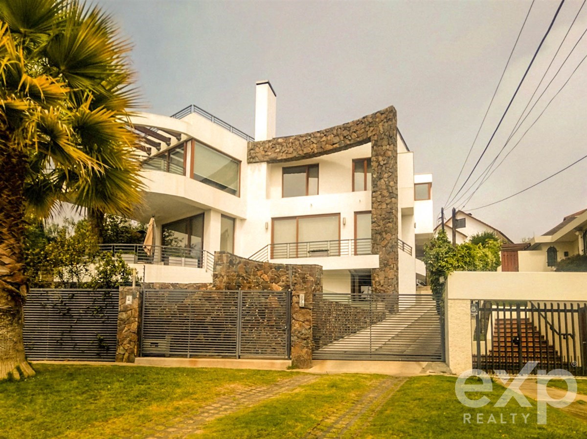 Casa en venta en Viña del Mar, Laurencia 270