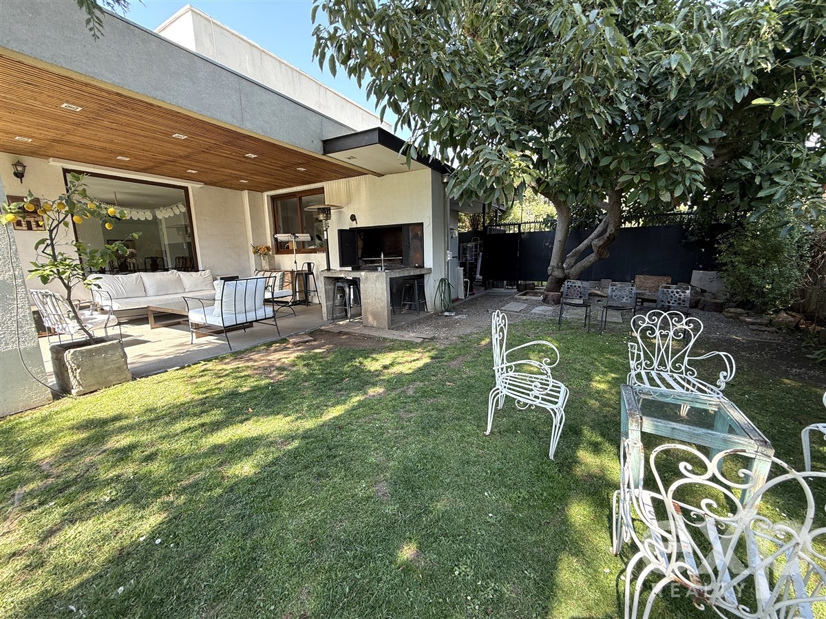 Casa en venta en Las Condes, Camino Mirasol 1490