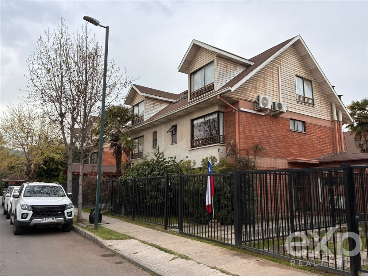 Casa en alquiler en Huechuraba, Paillacar 6853