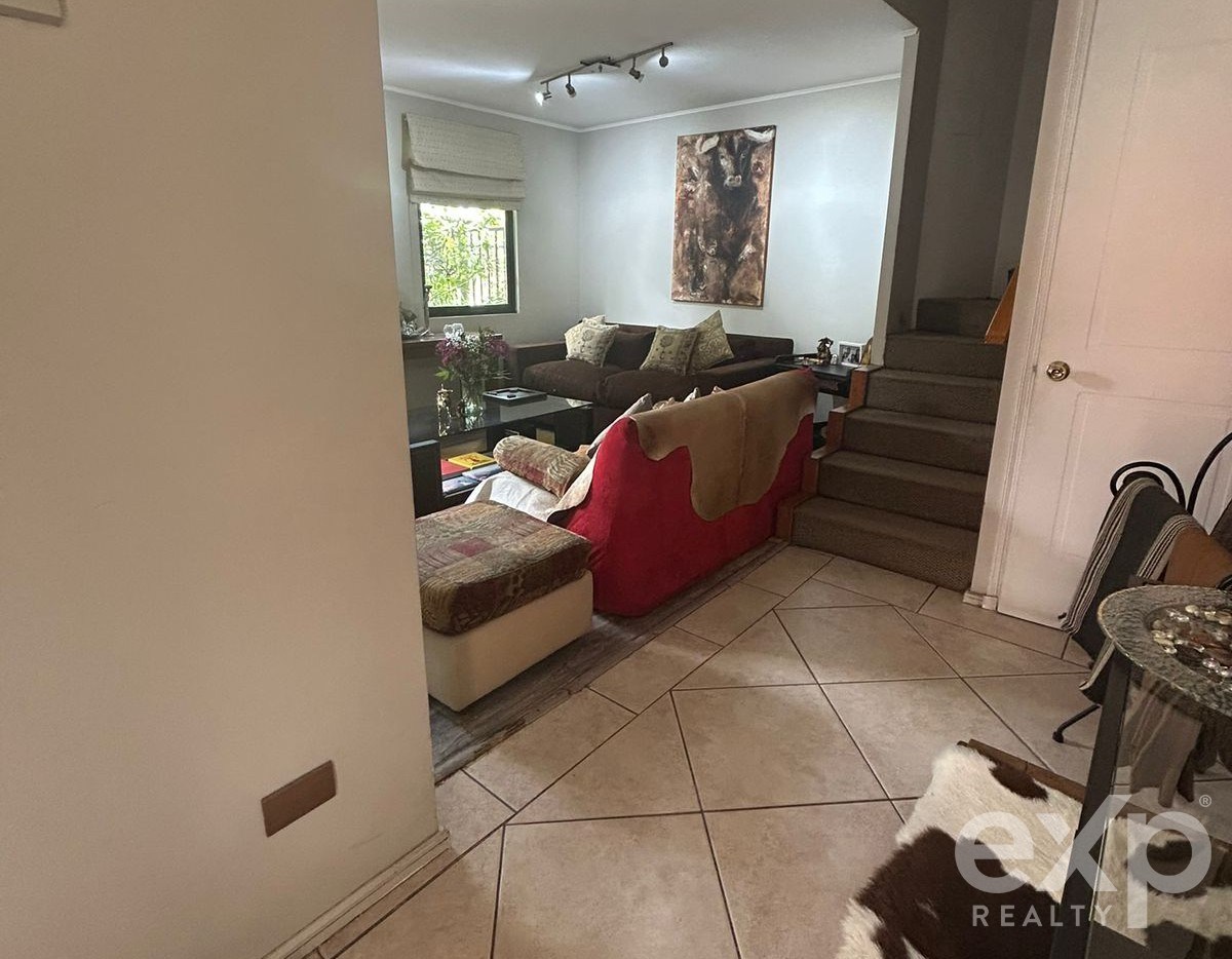 Casa en alquiler en Huechuraba, Paillacar 6853