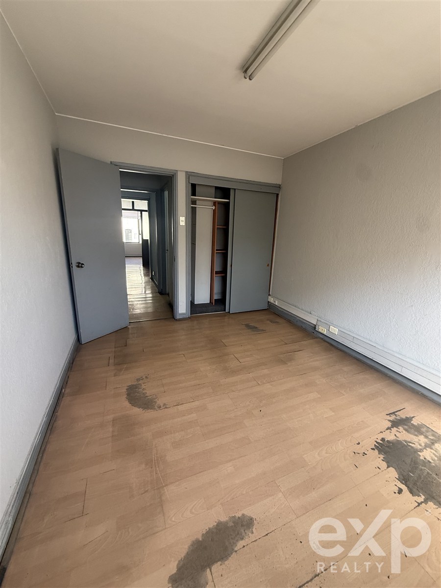 Oficina for sale in Santiago, MONEDA 1479
