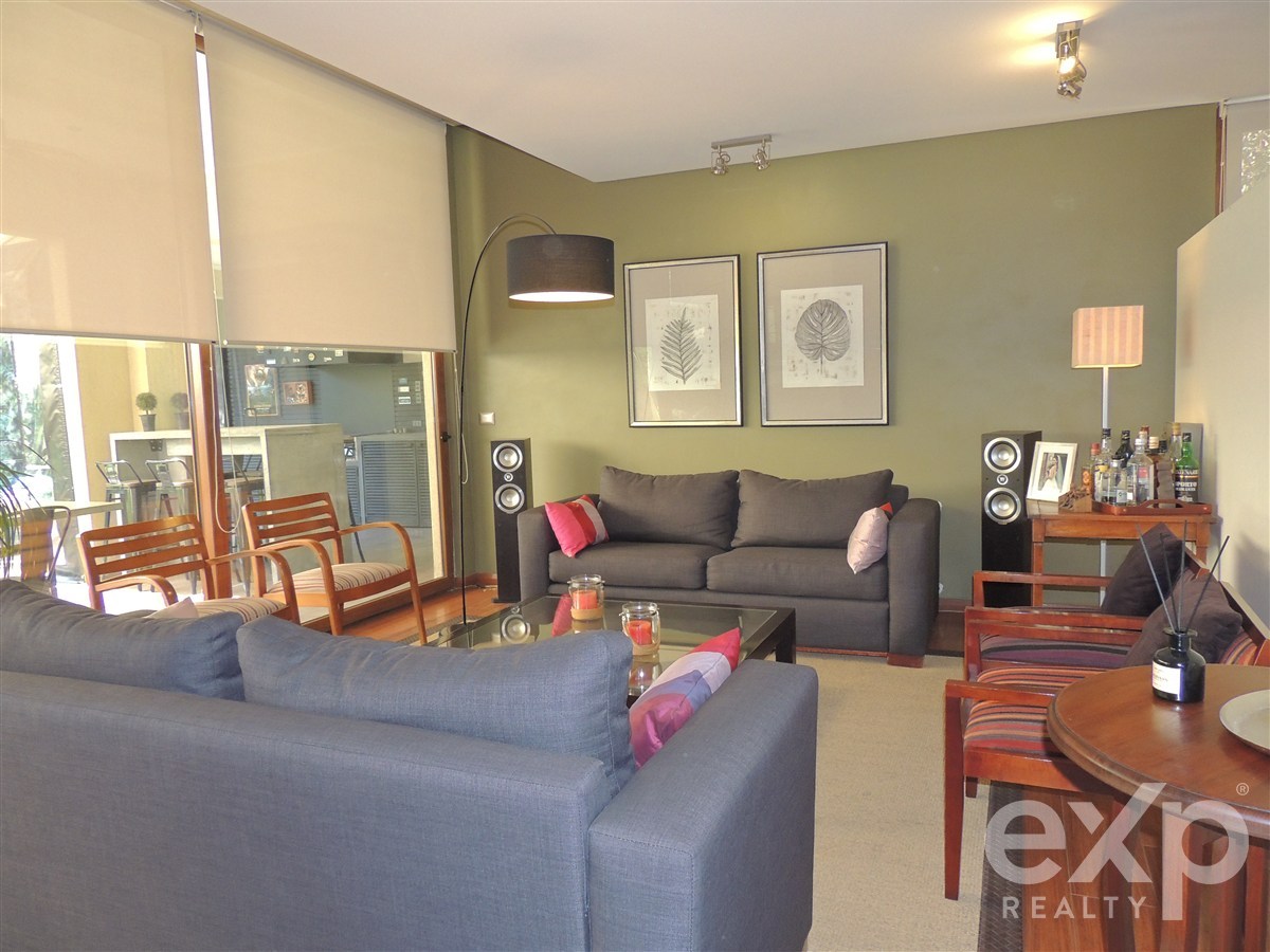 Casa for rent in Colina, Avenida Los Ríos  11300