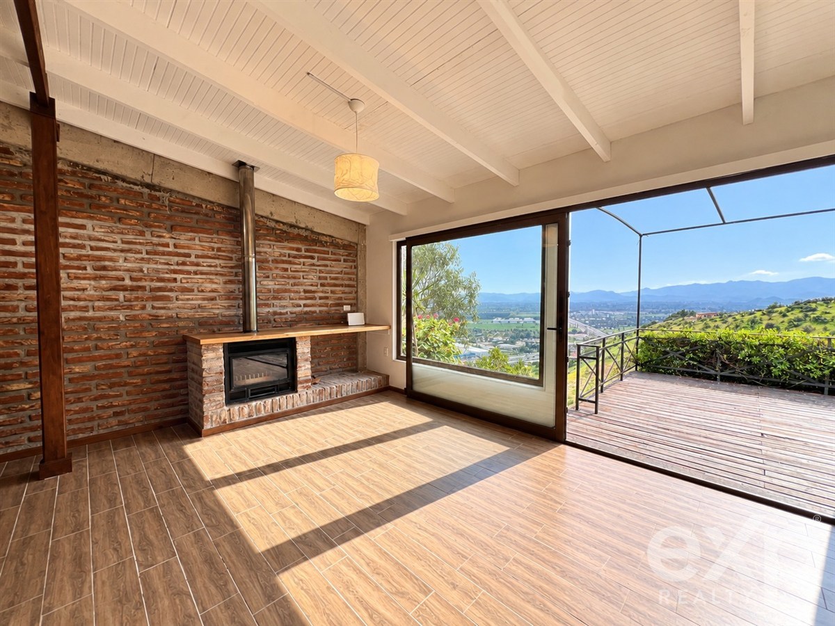 Casa en alquiler en Colina