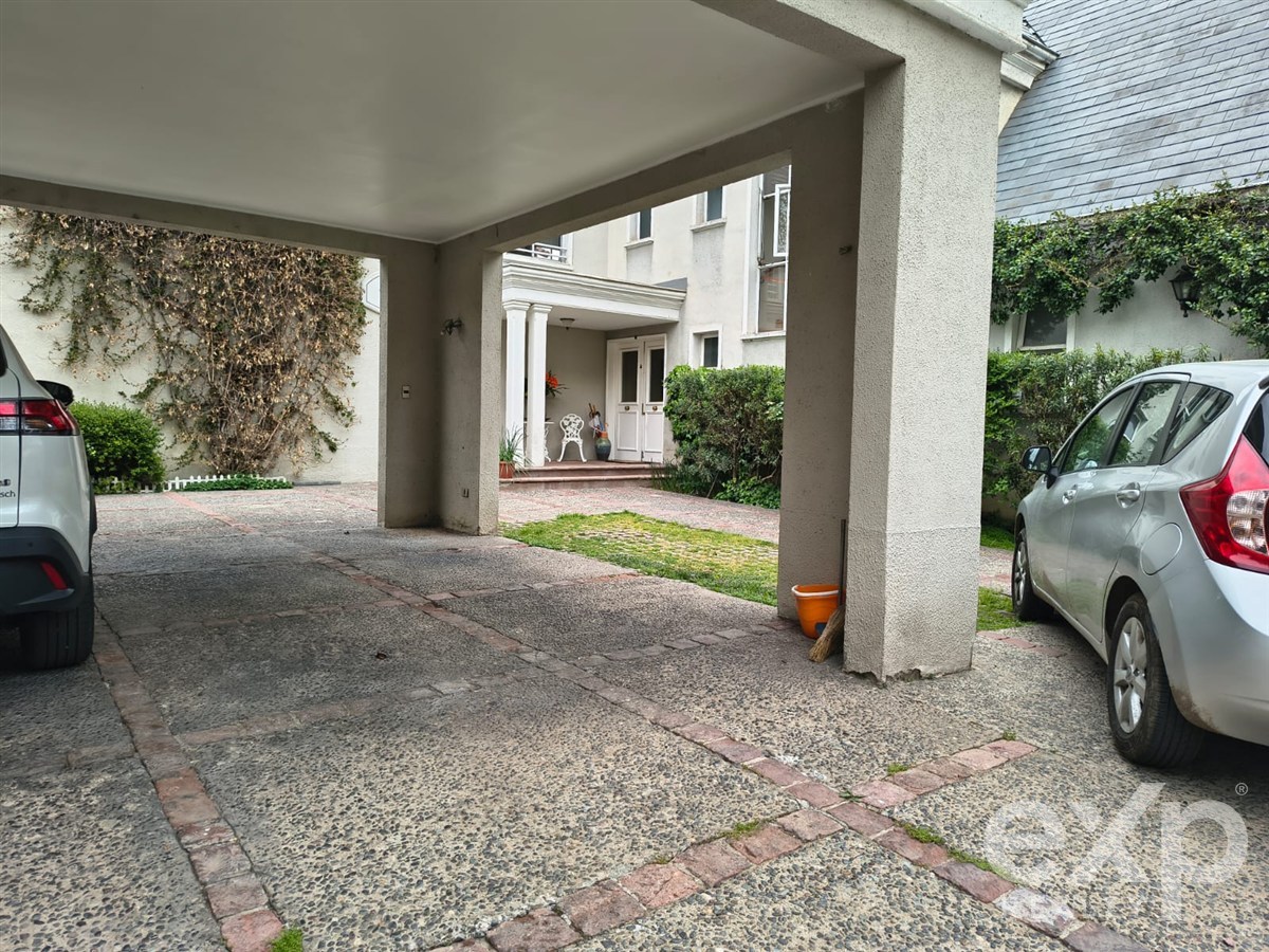 Casa for sale in Lo Barnechea