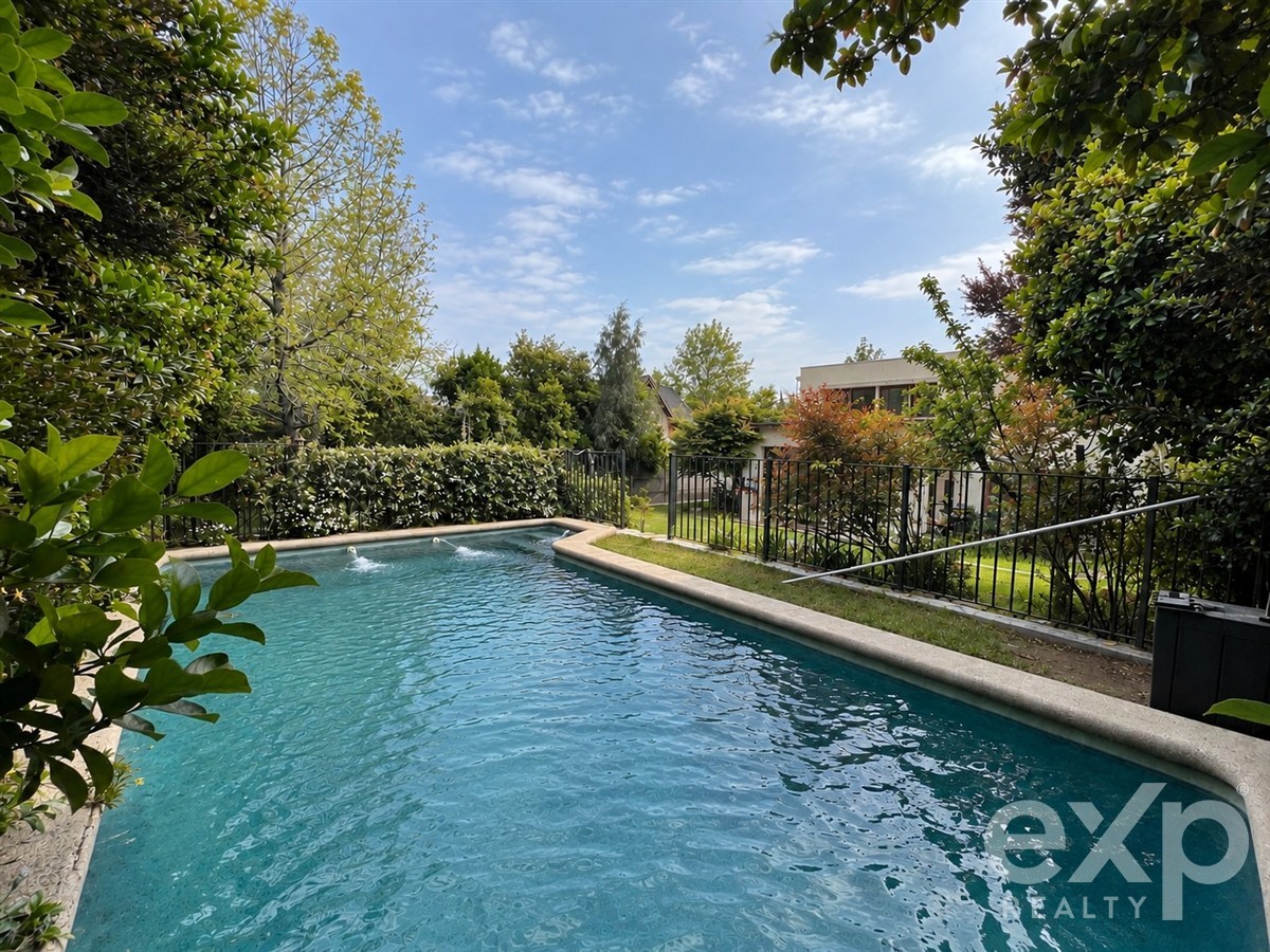 Casa for rent in Colina