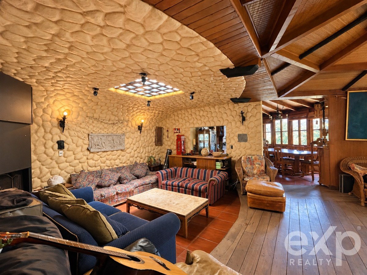 Casa en venta en Lo Barnechea, 319 m²