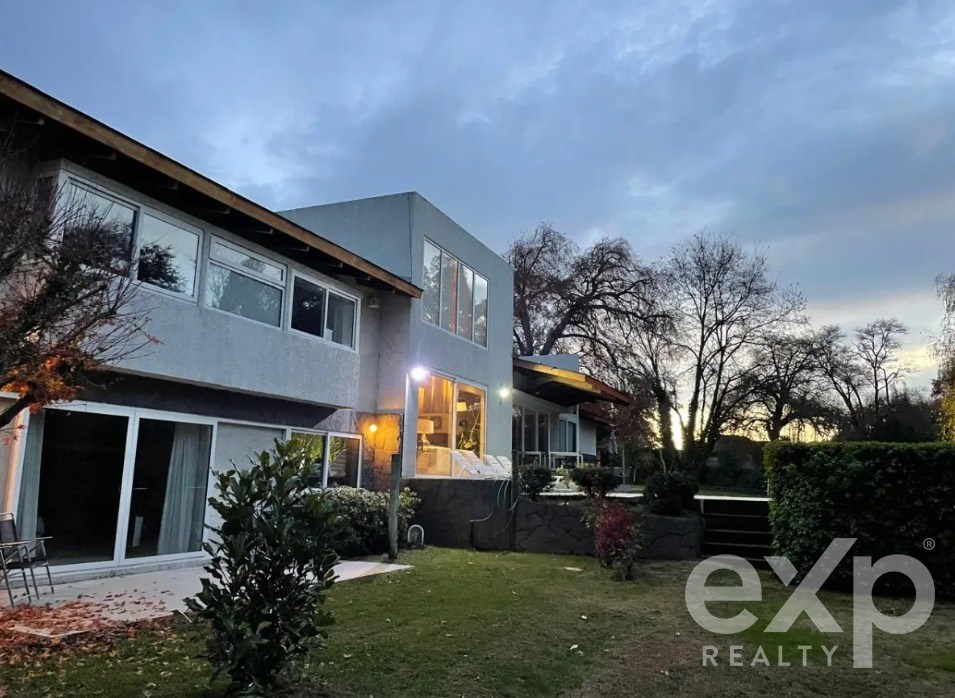 House for sale in Los Angeles