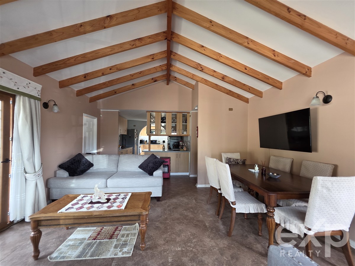 House for sale in Algarrobo
