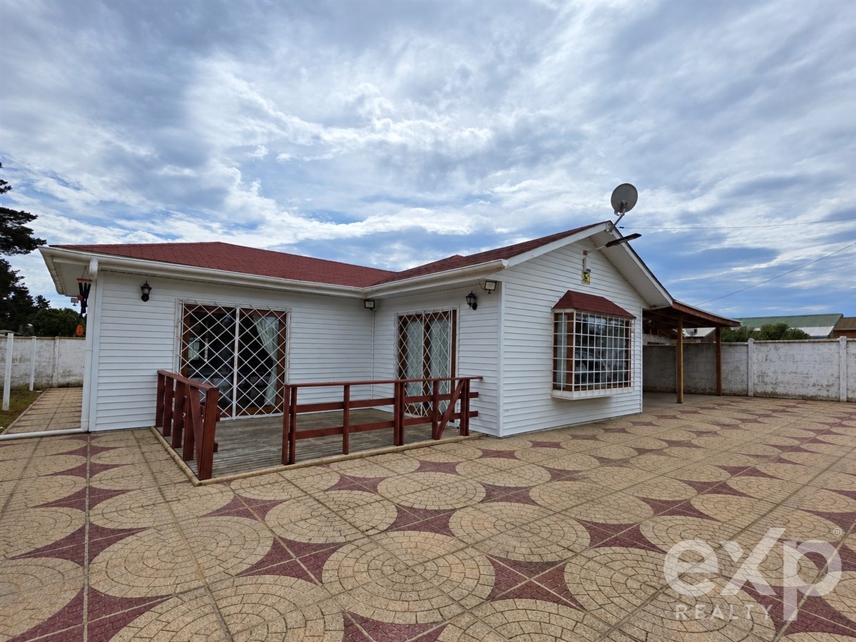 House for sale in Algarrobo