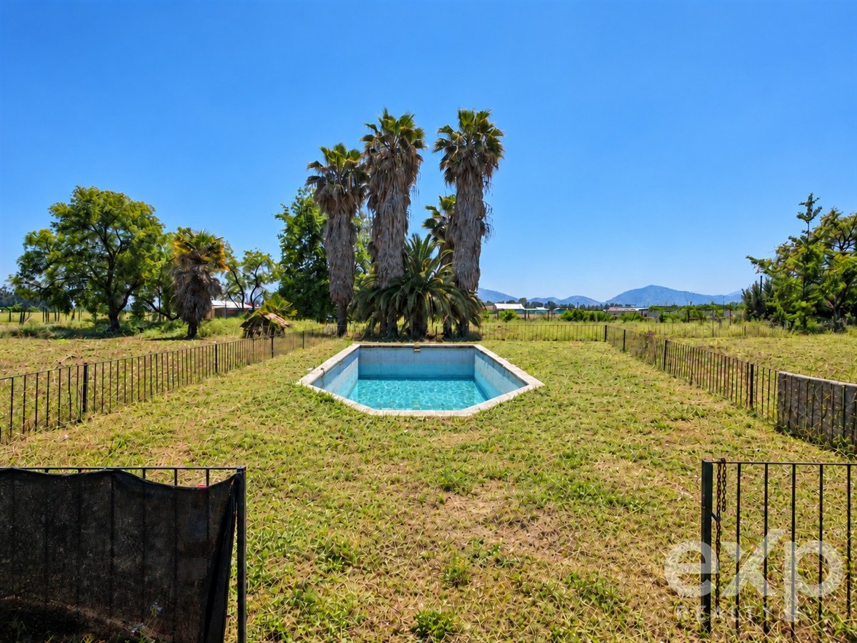 House for sale in Mostazal, 420 m²