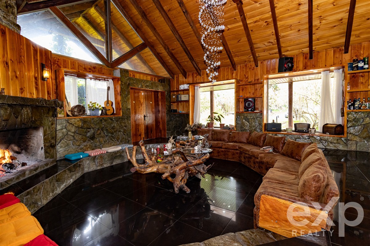 House for sale in Los Angeles