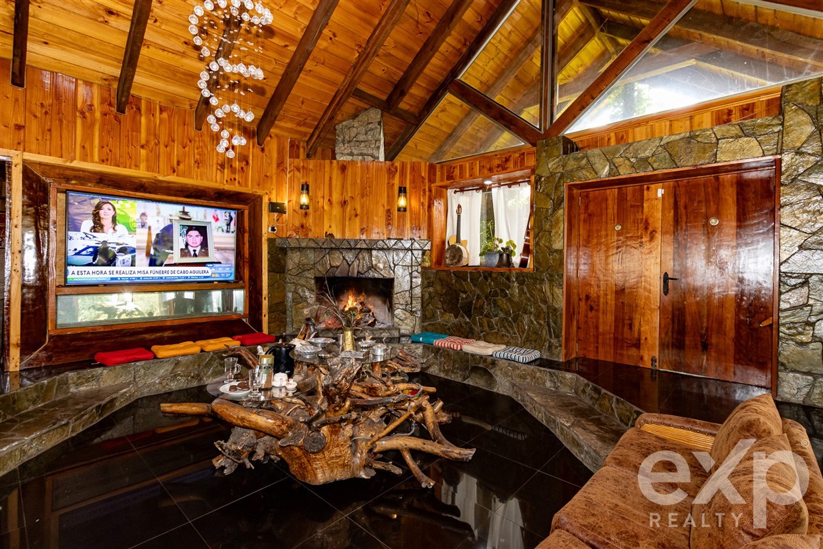 House for sale in Los Angeles