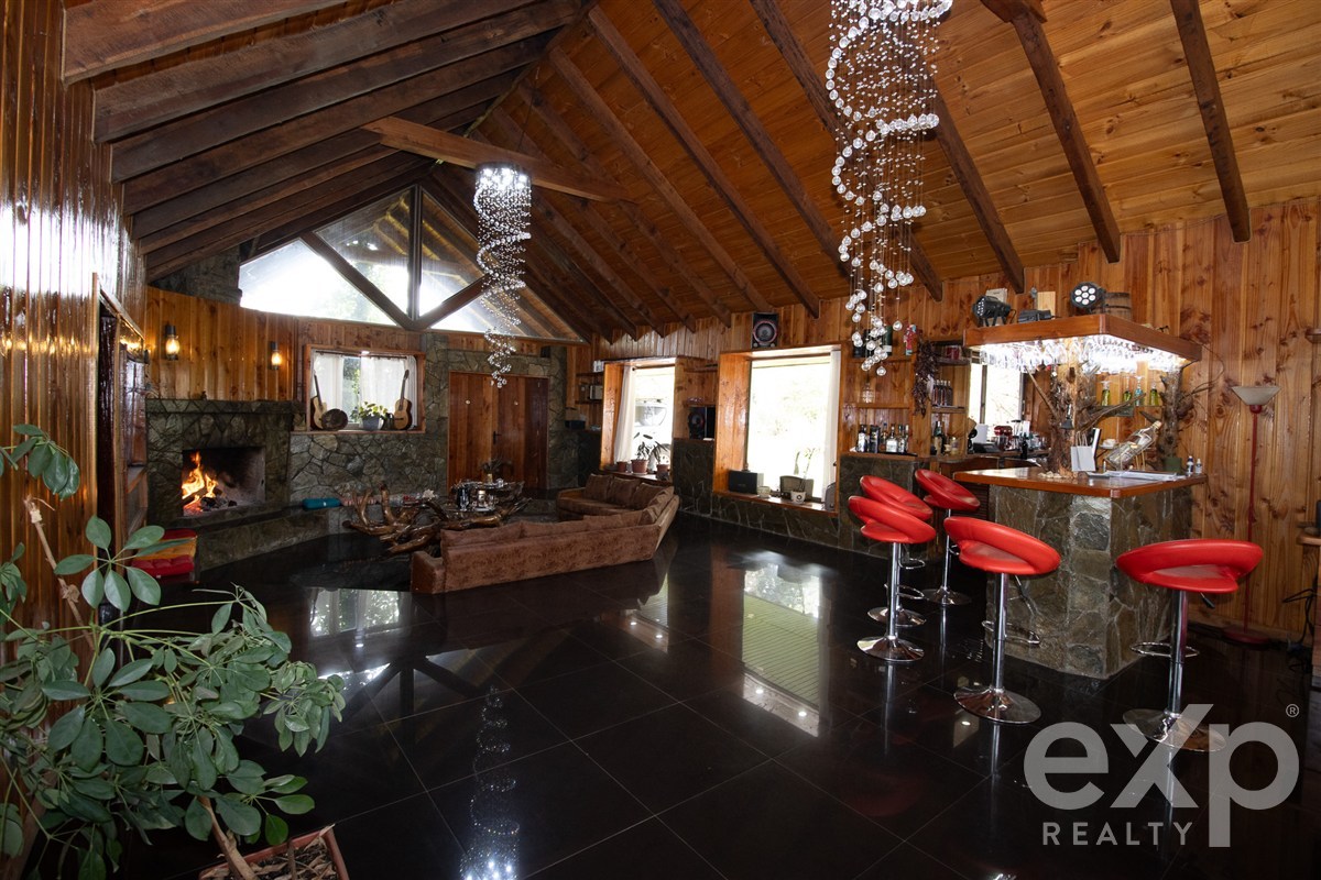 House for sale in Los Angeles