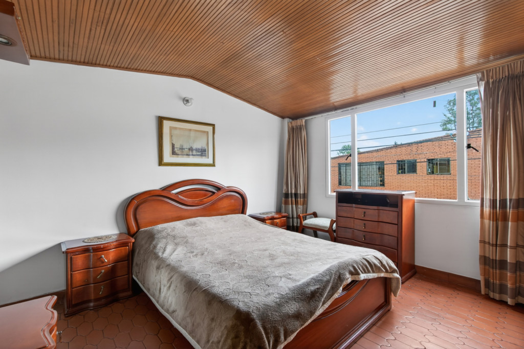 CASA en venta en Bogotá, Calle 46 # 52-13, 269 m²