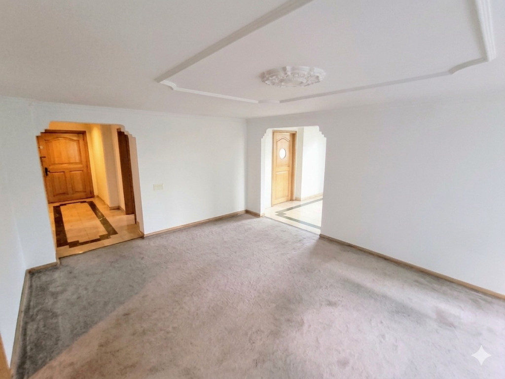 APARTAMENTO en venta en Bogotá, Carrera 23 # 120 - 71, 175 m²