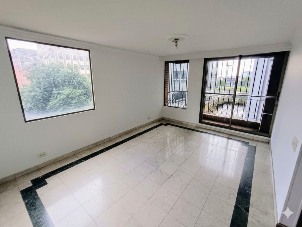 APARTAMENTO en venta en Bogotá, Carrera 23 # 120 - 71, 175 m²