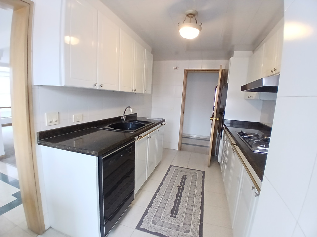 APARTAMENTO en venta en Bogotá, Carrera 23 # 120 - 71, 175 m²