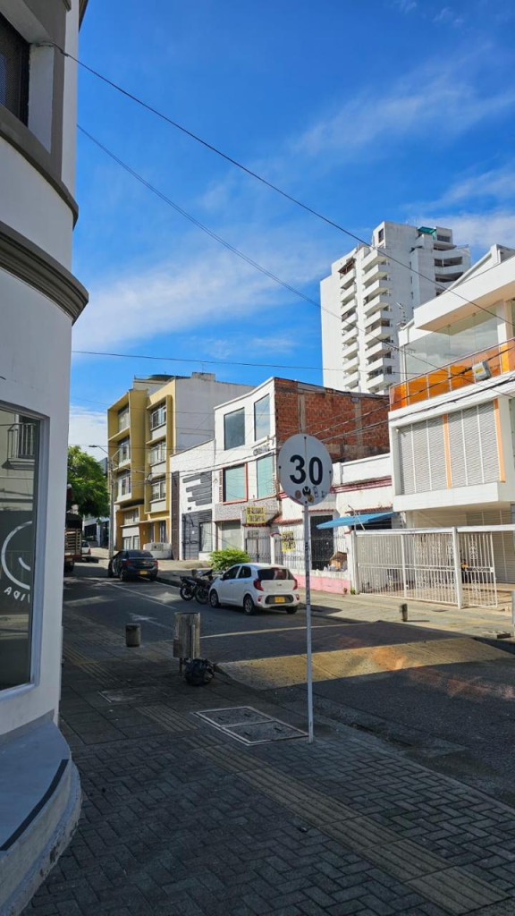 EDIFICIO en venta en Cali, calle 12 Norte # 8 N-49, 678 m²