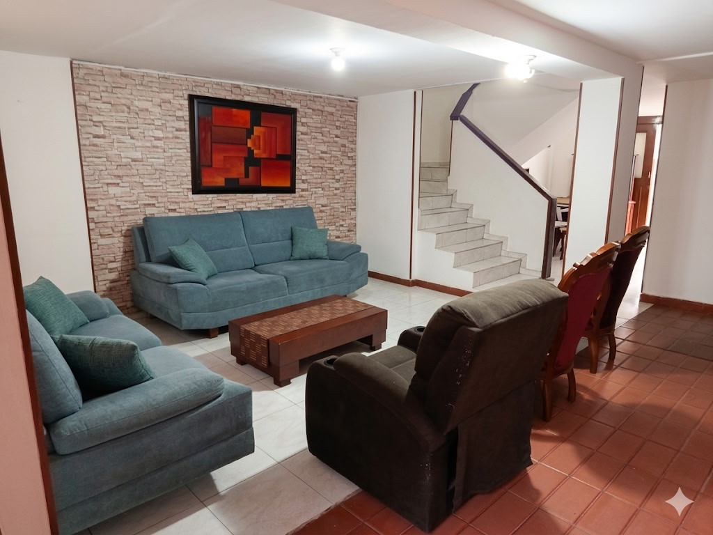 CASA en venta en Bogotá, CALLE 71 A BIS 95-39 LOTE 2 MANZANA A URB. "LA SALINA", 158 m²