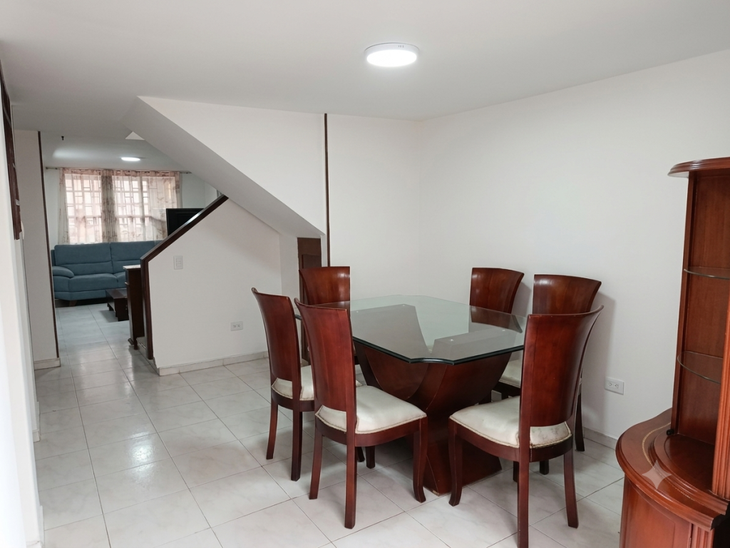 CASA en venta en Bogotá, CALLE 71 A BIS 95-39 LOTE 2 MANZANA A URB. "LA SALINA", 158 m²