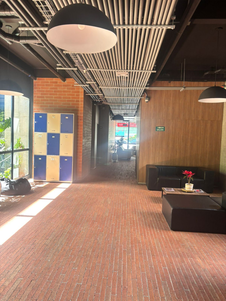 APARTAESTUDIO en venta en Bogotá, Calle 17 # 4-30, 18 m²