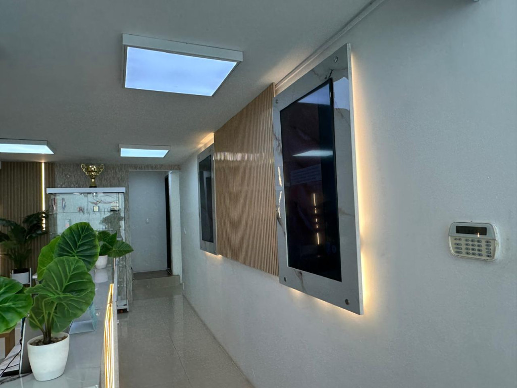 CASA en venta en Cali, calle 7A # 44-50, 287 m²