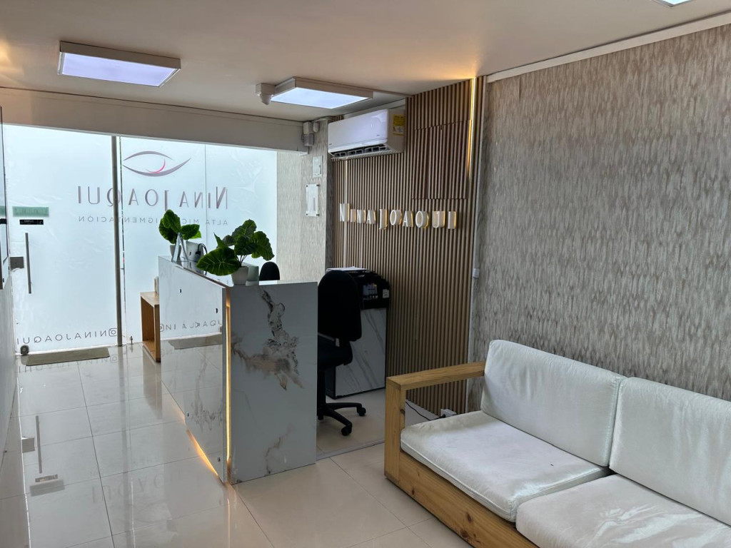CASA en venta en Cali, calle 7A # 44-50, 287 m²