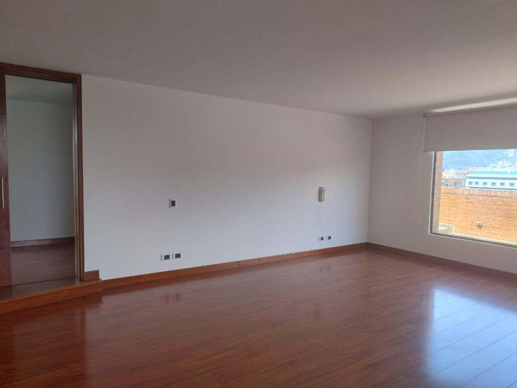 APARTAMENTO en alquiler en Bogotá, Cl 116 20-16, 397 m²