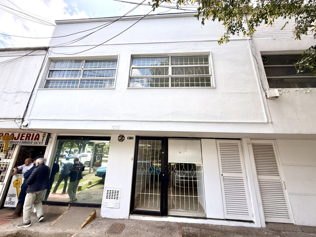 HOUSE-COMMERCIAL SPACE in Bogotá