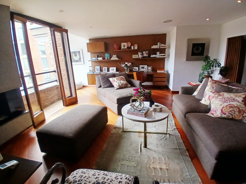 APARTAMENTO en venta en Bogotá, Carrera 1 ESTE #76 -04, 135 m²