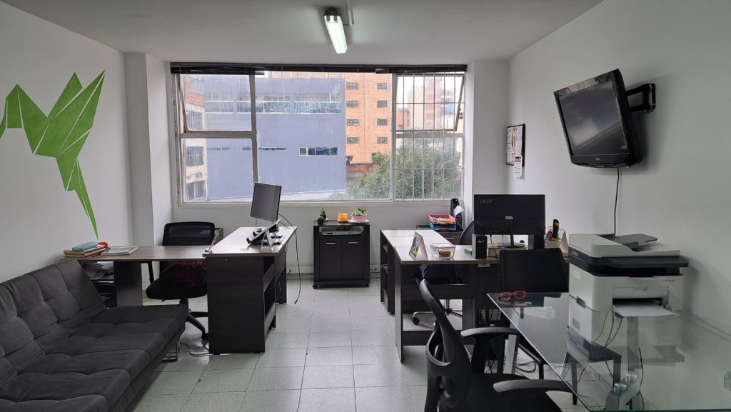 OFICINA en venta en Bogotá, CARRERA 8 No. 18 - 27, 57 m²