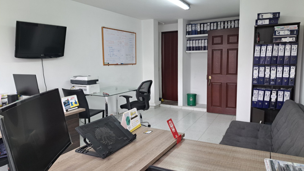 OFICINA en venta en Bogotá, CARRERA 8 No. 18 - 27, 57 m²