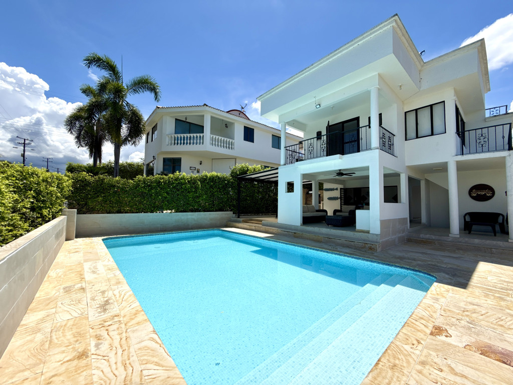 FINCA en venta en Carmen De Apicalá, KM 7 VIA MELGAR - CARMEN DE APICALA, 250 m²