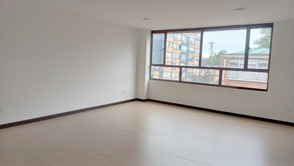 OFICINA en alquiler en Bogotá, AC 53 21 84, 53 m²