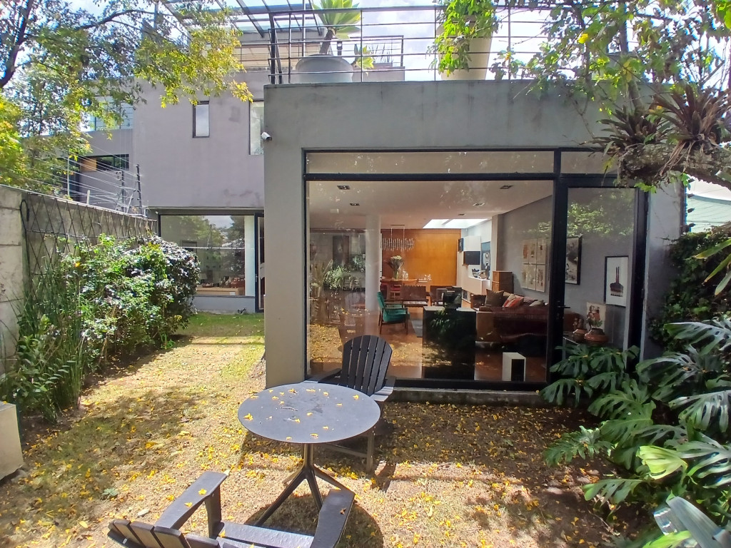 CASA en alquiler en Bogotá, CL 112 3 99, 467 m²