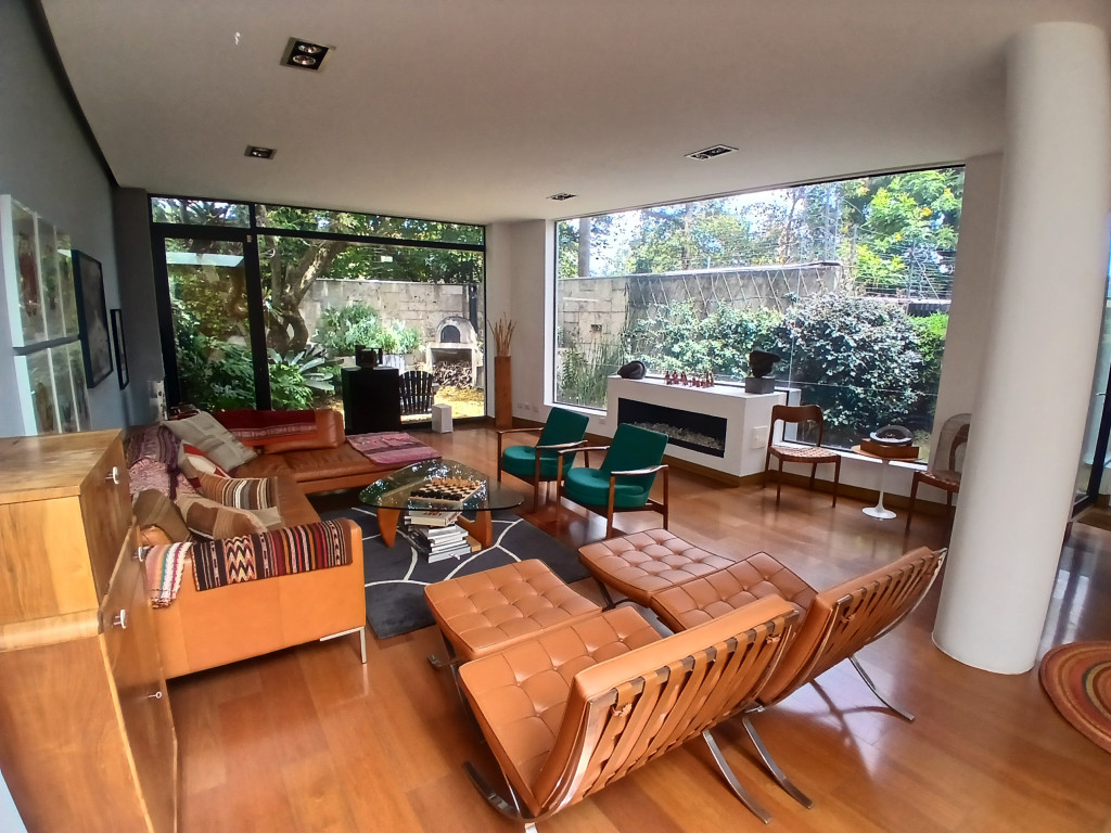 CASA en alquiler en Bogotá, CL 112 3 99, 467 m²