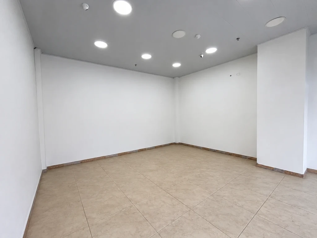 LOCAL en venta en Villavicencio, calle 8 sur #39-172, 25 m²